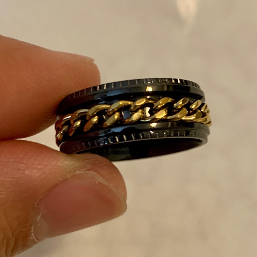 SOLD❗️Stainless Steel Rotatable Men’s Ring Size 8 - Picture 6 of 6
